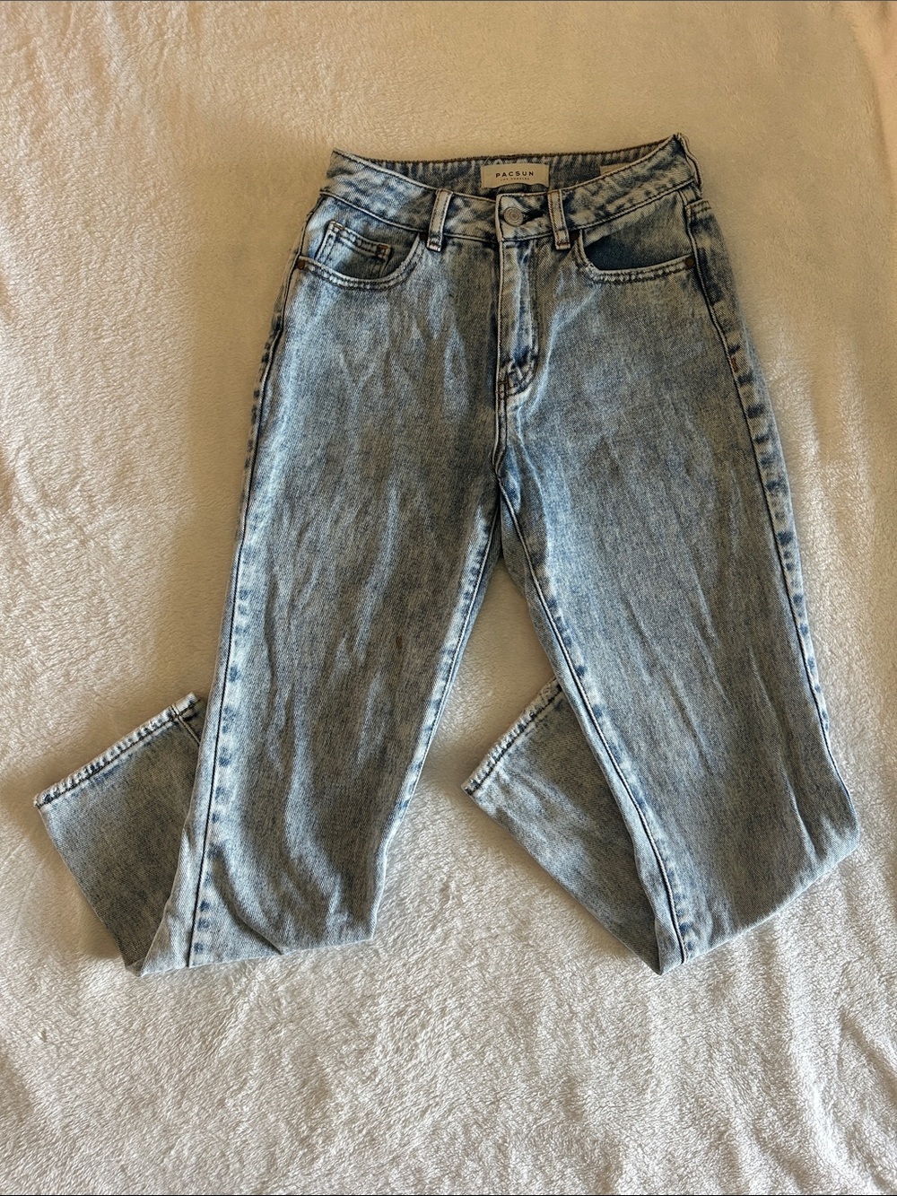 PacSun Light Blue High-Rise Women’s Jeans